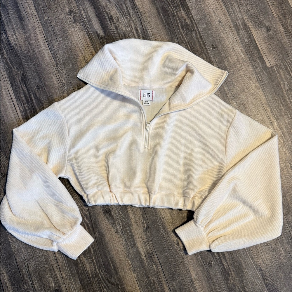 Urban Outfitters BDG  Women M Cropped